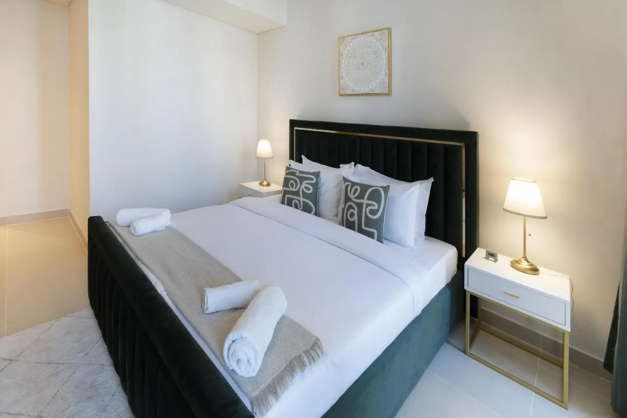 דובאי Elegant 2 Bedroom Luxury Living In Harbour Gate - Allsopp&Allsopp איחוד האמירויות הערביות